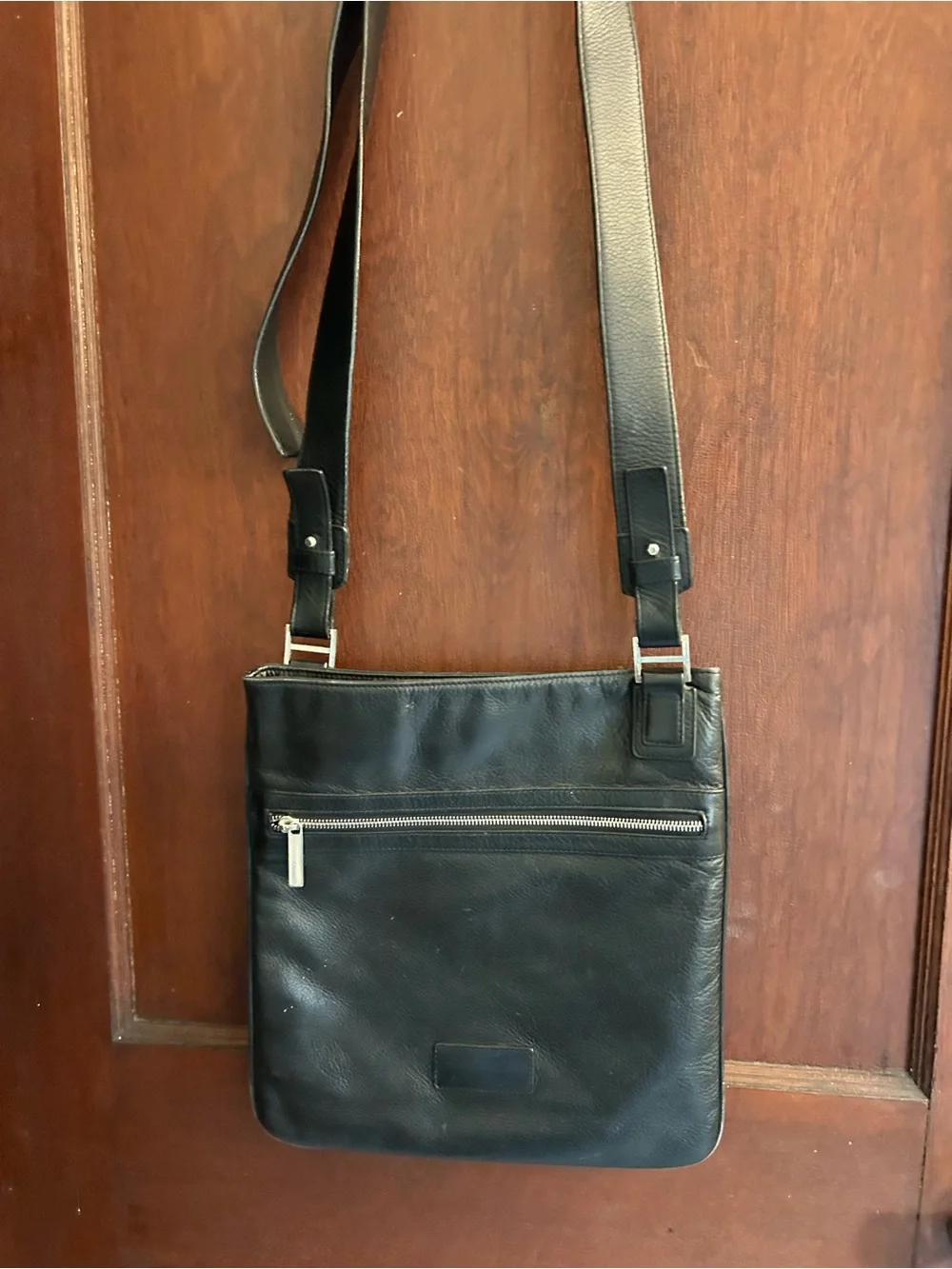 Fratelli Rossetti Black Leather Crossbody Messenger Bag with Front Zip Pocket